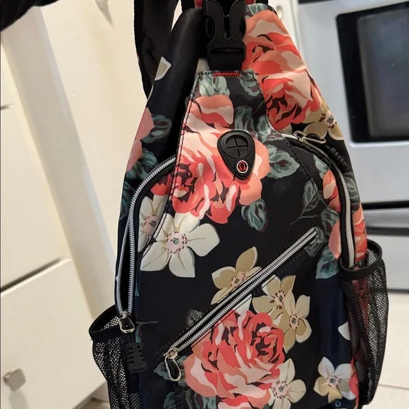 Floral Sling Bag - Picture 2 of 3